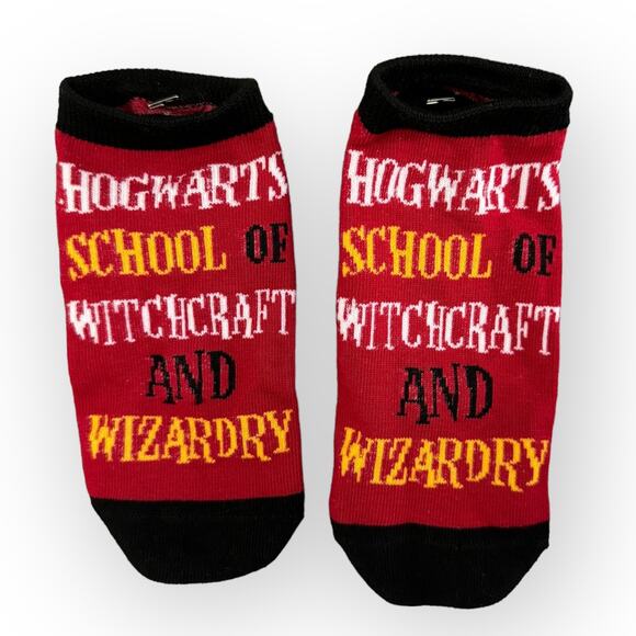 Harry Potter Accessories - Harry Potter Hogwarts Ankle Socks | Size Medium | NWOT [56]